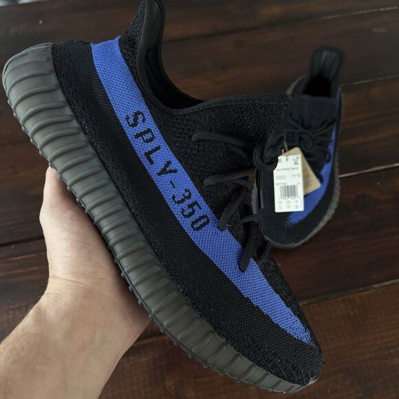 Adidas Yeezy Boost 350 V2 Dazzling Blue Shoes main image 4